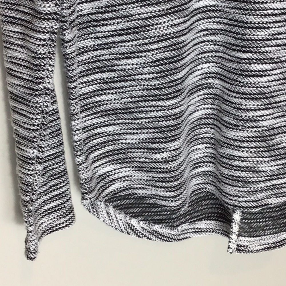 Doe and Rae > Striped Sweater Small - Picture 4 of 9